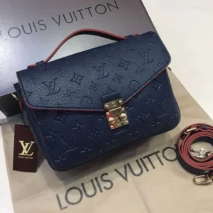 Louis Vuitton Pochette Metis Bag
