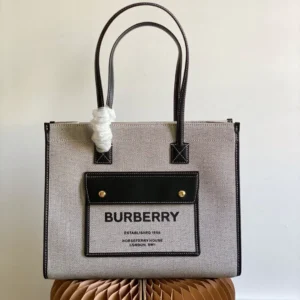 Burberry Black Freya Tote Bag 33x12.5x26cm