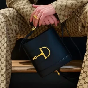 GUCCI small horsebit embellished leather bucket bag