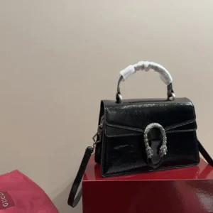 Gucci Glossy Black Handbag Crossbody 24x17cm